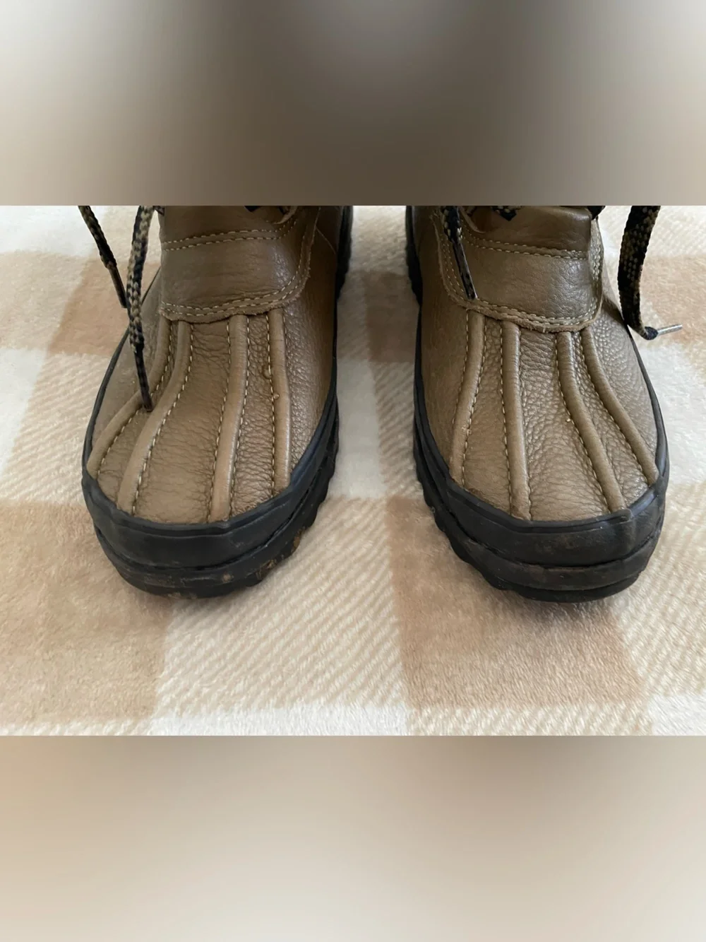 Sperry stylish olive